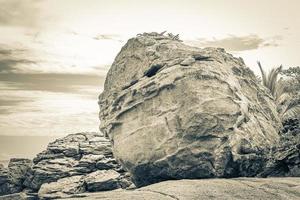 Felsen Felsbrocken Praia Lopes Mendes Strand Ilha Grande Insel Brasilien. foto