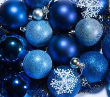 blaue Weihnachtsdekoration foto