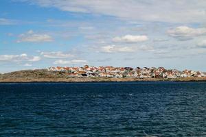 kleine schwedische Häuser auf den Schären neben Göteborg foto