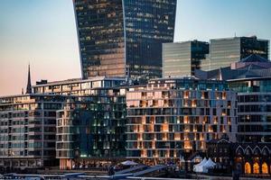 dieser Panoramablick auf das Finanzviertel City Square Mile in London. foto