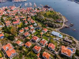 luftaufnahme von marstrand, schweden per drohne foto