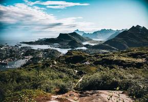 Ansichten von Svolvaer auf den Lofoten in Norwegen foto