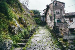 ansichten von kotor von der leiter von kotor in montenegro foto