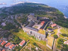 carlstens fastning festung gesehen in marstrand, schweden foto