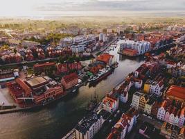 Luftaufnahme der polnischen Stadt Danzig foto