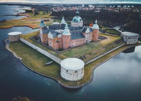 schloss kalmar gesehen in smaland, schweden foto