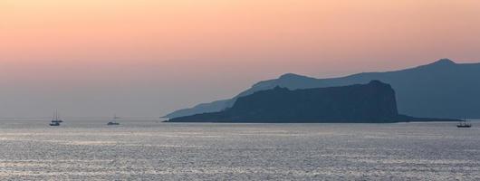 Landschaften der Insel Palia Kameni foto