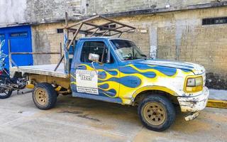 puerto escondido oaxaca mexiko 2022 verschiedene mexikanische pickups autos 4x4 geländewagen mexiko. foto