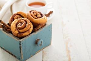 Zimtschnecken zum Frühstück foto