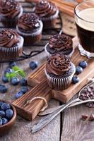 Kaffee- und Schokoladen-Cupcakes foto
