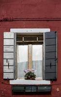 traditionelles venezianisches Fenster foto