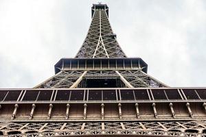 der eiffelturm in paris, frankreich foto