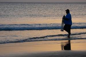 Strandangeln, traditionelles Angeln als Hobby foto