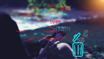 Konzept von E-Mail- und Computerviren. Wiederholen Sie die Konzepte von Internetsicherheit, Spam und E-Marketing am Bildschirm. Spam-E-Mail-Popup-Warnungen. foto