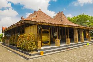 Moschee Joglo Sekalekan Klaten, Indonesien. geformt wie Joglo. javanesisches traditionelles Haus foto