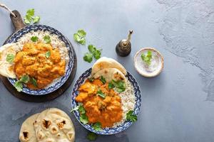 Chicken Tikka Masala, gekochtes mariniertes Hühnchen in gewürzter Currysauce foto