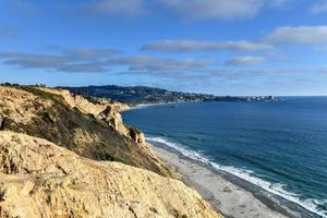 black's beach in san diego, kalifornien, ein kleidungsfreier strand, beliebt bei südkalifornischen nudisten und naturisten. foto