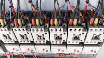 elektrische Komponente des Kraftwerks in der Industrie. foto