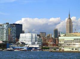 New York City West Side Skyline vom Hudson River aus gesehen foto