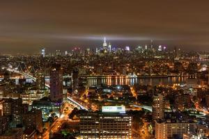 Blick auf die Skyline von New York foto