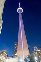 toronto cn tower bei nacht, 2022 foto