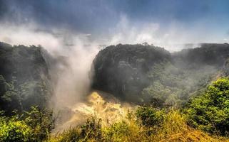 Victoriafälle an der Grenze zwischen Simbabwe und Sambia foto