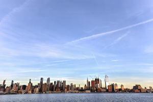 Skyline von New York City, gesehen von Weehawken, New Jersey. foto