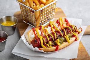 Klassischer amerikanischer Rindfleisch-Hotdog foto