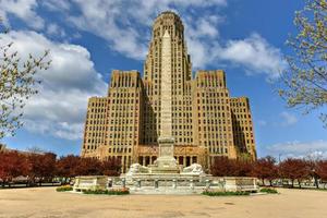 niagara square in der innenstadt von buffalo, new york, usa neben dem rathaus, 2022 foto