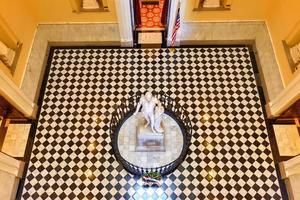 Richmond, Virginia - 19. Februar 2017 - Denkmal für George Washington in der Rotunde im Virginia State Capitol in Richmond, Virginia. foto