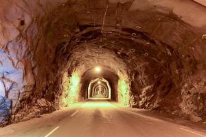 Utakleiv-Tunnel in Vestvagoy, Lofoten, Nordland, Norwegen, Skandinavien, Europa foto
