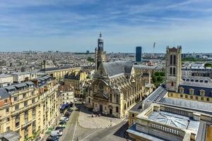 die kirche saint-etienne-du-mont in paris - luftaufnahme foto