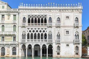 Fassade des Palastes Ca d'Oro am Canal Grande in Venedig, Italien foto