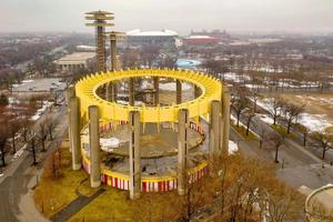 Queens, New York - 10. März 2019 - der New York State Pavilion, ein Überbleibsel der Weltausstellung von 1964 im Flushing Meadows-Corona Park foto