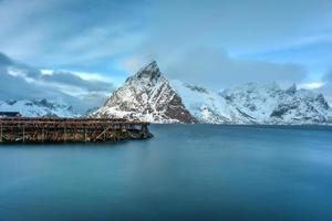 winterzeit in reine, lofoten, norwegen. foto