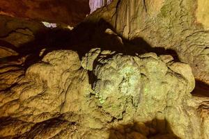 Felsformationen des Camuy River Cave Park in Puerto Rico. foto