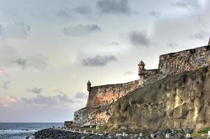 castillo san felipe del morro auch bekannt als fort san felipe del morro oder burg morro. Es ist eine Zitadelle aus dem 16. Jahrhundert in San Juan, Puerto Rico. foto