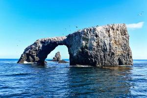 Arch Rock auf Anacapa Island, Channel Islands National Park, Kalifornien. foto