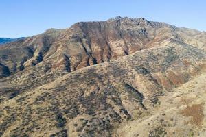 Luftbild entlang der Agura Hills im County Los Angeles, Kalifornien. foto