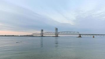 marine parkway-gil hodges gedenkbrücke - queens, ny foto