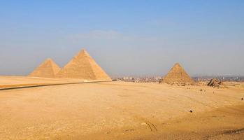 ägyptische Pyramiden des Gizeh-Plateaus, Kairo foto