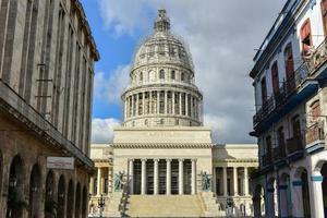 Havanna, Kuba - 8. Januar 2017 - Gebäude der nationalen Hauptstadt in Havanna, Kuba. foto