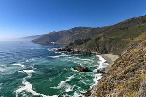 schöne landschaft entlang der autobahn 1 und big sur, kalifornien, usa foto