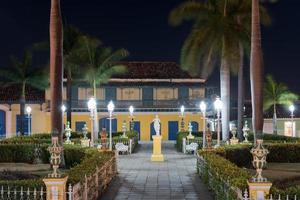 Plaza Mayor im Zentrum von Trinidad, Kuba, ein UNESCO-Weltkulturerbe. foto