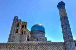 Bibi-Khanym-Moschee in Samarkand, Usbekistan. im 15. Jahrhundert war sie eine der größten und prächtigsten Moscheen der islamischen Welt. foto