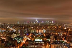 Blick auf die Skyline von New York foto