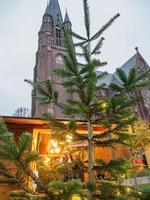 Weihnachtsmarkt in einem deutschen Dorf foto