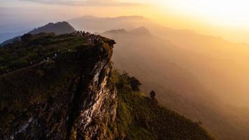 Blick auf den Berg Phu Chee Fah in Chiang Rai, Thailand foto