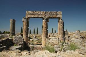 antike stadt hierapolis in pamukkale, denizli, turkiye foto