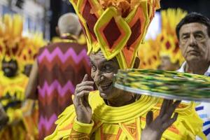 rio, brasilien - 22. april 2022, sambaschule portela im karneval von rio, gehalten im sambadrome marques de sapucai foto